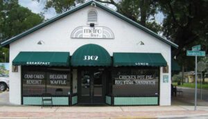 Original Metro Diner location in Jacksonville, FL on Hendricks Ave